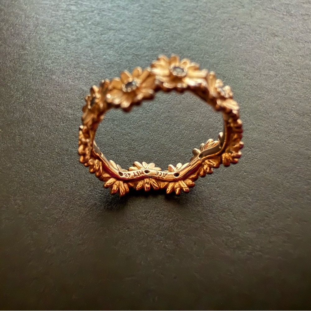 Pandora Sparkling Daisy Flower Crown Ring size 48 - Picture 4 of 9